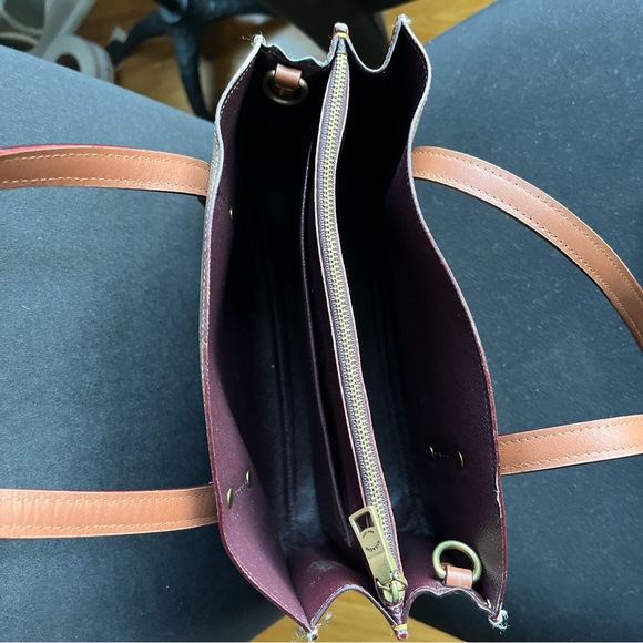 COACH Charlie Tan/ Brown Signature Canvas Tote - Picture 9 of 9